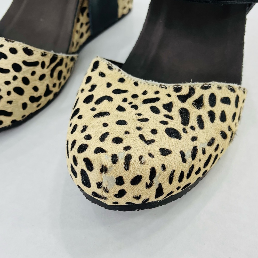 ✨🐆 Corky’s Leopard Print Wedge Sandals – Chic & Effortless Style 🐆✨ - Picture 5 of 14